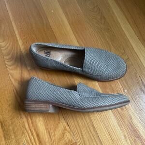 Sofft Taupe Leather Round Toe Minimalist Academia Work Loafers size 8 1" Heel